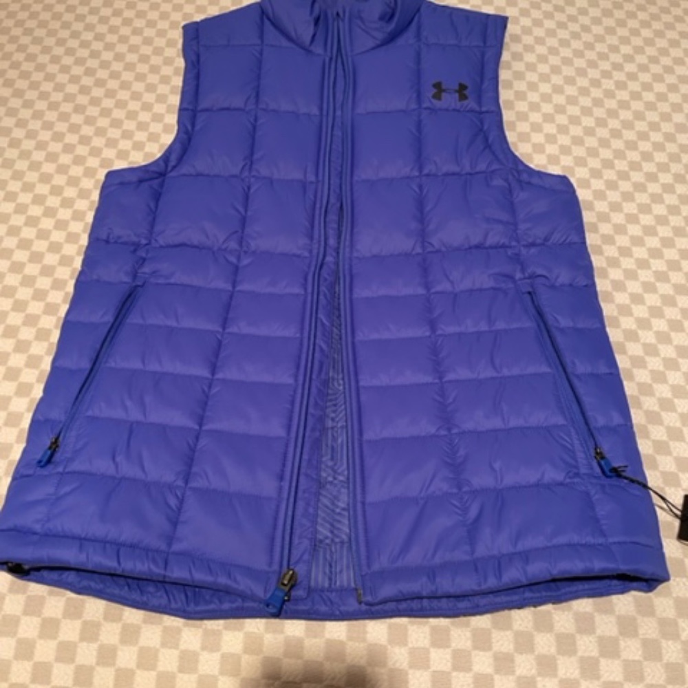 BRAND NEW Mens Small Under Armour Water Repellent Vest (Retail $90) $39